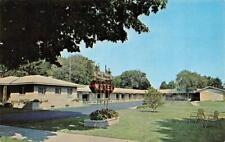 Ludington, MI Michigan FOUR SEASONS MOTEL~Roy Dancz  ROADSIDE  ca1950's Postcard picture