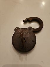 VINTAGE YALE & TOWNE MFG Co PADLOCK WITH KEY OLD FASHIONED LOCK picture