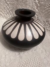 Peruvian Pottery Jacinto Chiroque Chulucanas Fat Belly Vase….  Signed picture