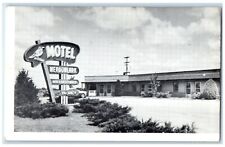 c1940 Exterior View Meadowlark Motel Building Colby Kansas KS Unposted Postcard picture