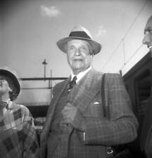 Swiss actors are going to Netherlands Basle Albert Bassermann S- 1948 Old Photo picture