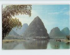 Postcard Green Lotus Peak at Yangshuo China picture