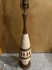 Mid Century Modern Table Lamp Wood Danish Atomic Ceramic Leaf Feather Vintage picture