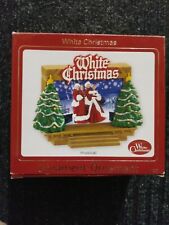2008 CARLTON CARDS WHITE CHRISTMAS MOVIE ORNAMENT *HARD TO FIND* GREAT SHAPE picture
