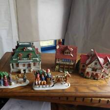 Lemax Christmas Village Dickensvale Lot Of 5 Inn Bank Shoppe Tree Vendor Sleigh picture