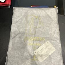 Emirates First Class Pyjamas Extra Large Male.    New Unopened picture