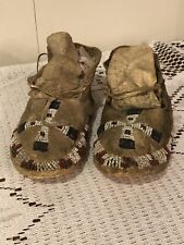 Antique c 1880-1890 Native American Sioux Indian Beaded Child's Moccasins Lakota picture