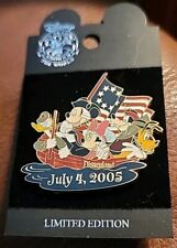 Disney Fourth of July 2005 Fab Five Crossing the Delaware (Surprise Release) Pin picture