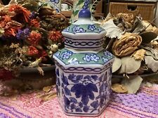Blue, Green & White Traditional Vintage Octagon Small Ceramic Ginger Jar picture