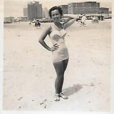 AS SHE WAS IN SUMMER Pretty Woman FOUND PHOTO Black and White ORIGINAL 37 48 N picture