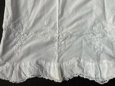 4 Vintage Scalloped LACE Standard PILLOWCASES White EMBROIDERED picture