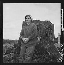 Mrs. Arnold,Michigan Hill,Thurston County,Oregon,OR,Dorothea Lange,FSA,1 picture