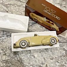 Vintage 1984 Avon 1937 Cord Decorative Car Ceramic Handcrafted in Brazil 9