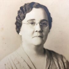 1920s Antique Photo Portrait Middle Aged Woman Wavy Hair Great Glasses Spectacle picture