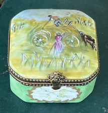 Limoges France Box ~Beautiful Green ~Threshing ~Flower Basket Clasp ~ Peint Main picture