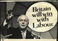 1974 Press Photo Prime Minister Harold Wilson speaks at campaign meeting picture