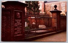 Philadelphia PA Benjamin Franklins Grave Historic Landmark Chrome Postcard picture