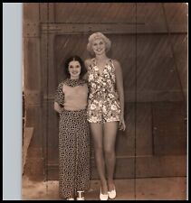 BUNNIE WATERS HOLLYWOOD TALLEST CHORINE 1940 CHEESECAKE PORTRAIT PHOTO 400 picture