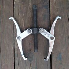 Vintage Jaw Gear Puller Model 1002 Owatonna Tool Company Made in USA Auto picture