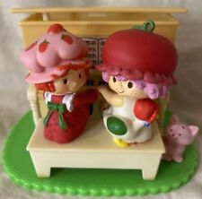 🍓 RARE 1981 Vintage Strawberry Shortcake Piano Music Box Plays “Toy Land” Song picture