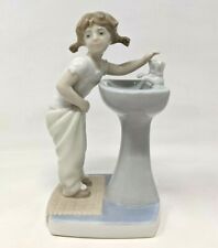VTG Lladro 4838 Clean Up Time Little Girl at Sink Porcelain Figurine Spain FA21 picture
