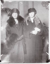 Portrait of Actress Florence Deshon and Friend in Outerwear 1922 OLD PHOTO picture