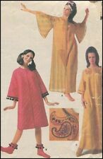 1960s Vintage Funky Caftan Robe + Slipper Boots McCalls Pattern 8399 Large 36-38 picture