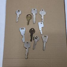 Vintage Mixed Flat Key Lot Auto Padlock hotel House lot of 10 Crafts collection  picture