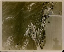 GA46 Original Underwood Photo CRUISE PASSENGERS RESCUED Climbing into Life Boat picture