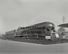 1939 STREAMLINER EASTERN RAILROAD LOCOMOTIVE TRAIN PHOTO NEW YORK WORLD'S FAIR picture