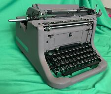 1939 Underwood Master Typewriter Restored -practically mint condition picture