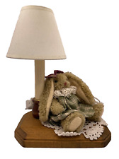 Vintage Adorable Bunny Accent Lamp- Preowned picture