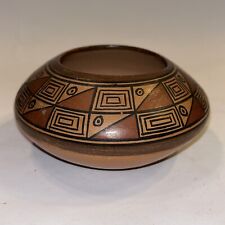 Vintage Peruvian Handmade Painted Pottery Vase Marked Peru 5