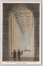 Canal Street Colonnade The Union Station Chicago Illinois c1920 Antique Postcard picture
