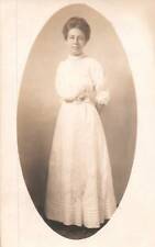 Vintage PPC - Woman in a white dress - F23556 picture