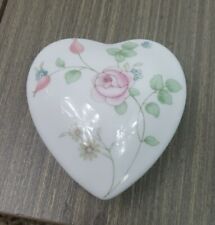 Vintage Wedgewood Rosehip Heart Shape Trinket Box Bone China picture