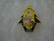 Hard Rock Cafe pin Makati Philippines Christmas tree w nativity Christmas 1998 picture