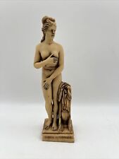 Vintage  Venere Capitolina Nude Figurine Resin/Alabaster Sculpture 9 1/2