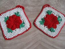 2 hot pads red flower picture