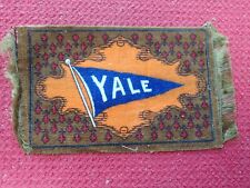 1910 – 1916 Yale University Cigarette Tobacco Premium Silk picture