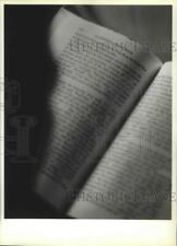 1989 Press Photo Close up of AA Bible - noa11407 picture