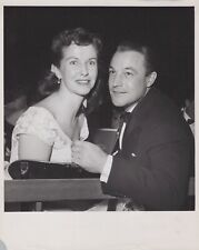 Gene Kelly + Betsy Blair (1940s) ❤ Original Vintage Hollywood Globe Photo K 46 picture