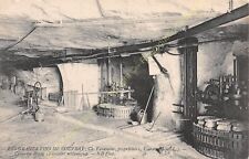 CPA 37210 Vouvray Also Caves of / The Bourg Presses Mechanical Edit ND picture