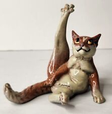 Kitty’s Kennel Stretch Leg Up Naughty Cat Figurine Ceramic Beige Brown 2004 picture