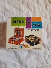 Vintage/Retro MEND N SEW Clutch Kit Blue/White J. Snyder Thread Thimble Pins picture