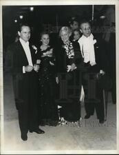 1936 Press Photo Mr & Mrs Fredric March & Prince & Princess Lowenstein picture