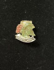 German Bavarian Oktoberfest souvenir hat pin Grapes/ Leaf, Bernkastel Mosel Rare picture