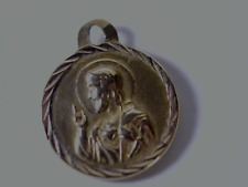 Vintage 18K Yellow Gold Sacred Heart & Mary Baby Jesus Medal Pendant 1.5 grams picture