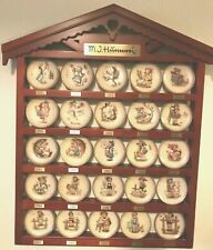 Hummel Annual Plates 25 Bas Relief Display Case 1971-1995 Vintage 3” NIB picture