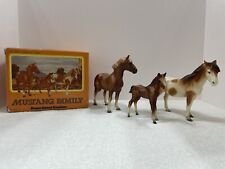 BREYER CLASSIC HORSE SET #3065~MUSTANG FAMILY~NICE CONDITION WITH ORIGINAL BOX picture